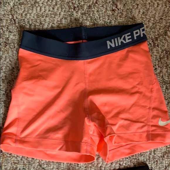 SOLD Bundle of Nike Pro shorts - Picture 3 of 8